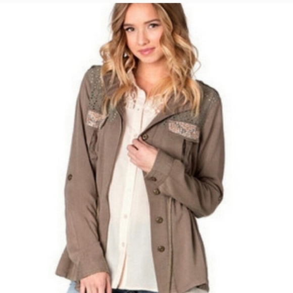 Miss Me Olive Green Long Sleeved Top Size Small Button Up - Picture 2 of 6